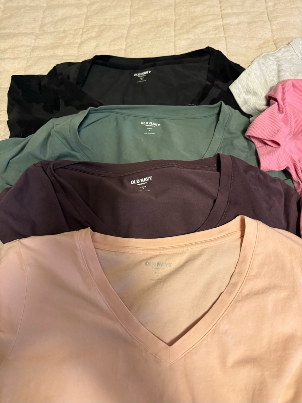 6-Pack Old Navy Maternity Women’s Short Sleeve Tee Size M - Picture 2 of 3
